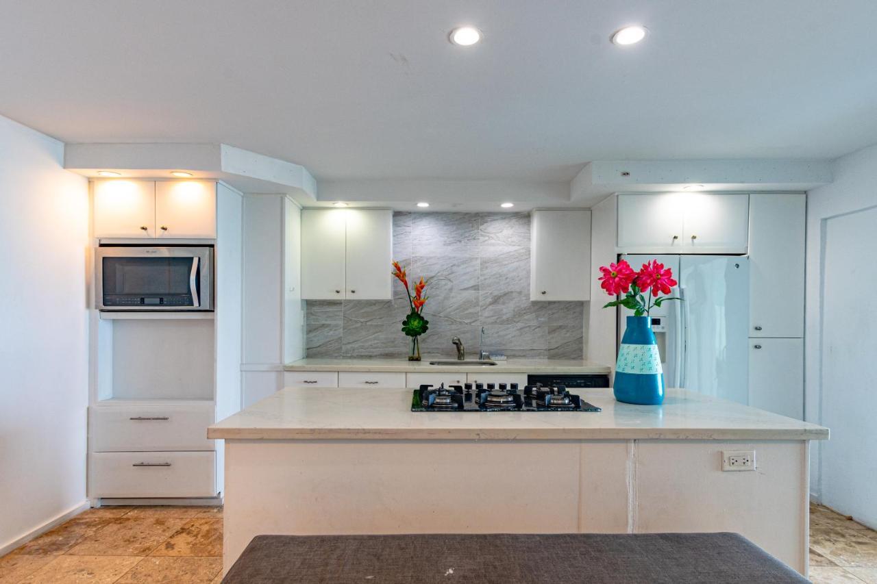 Caprice 14 - Oceanfront Villa - Gated Community With Pool Nassau Luaran gambar